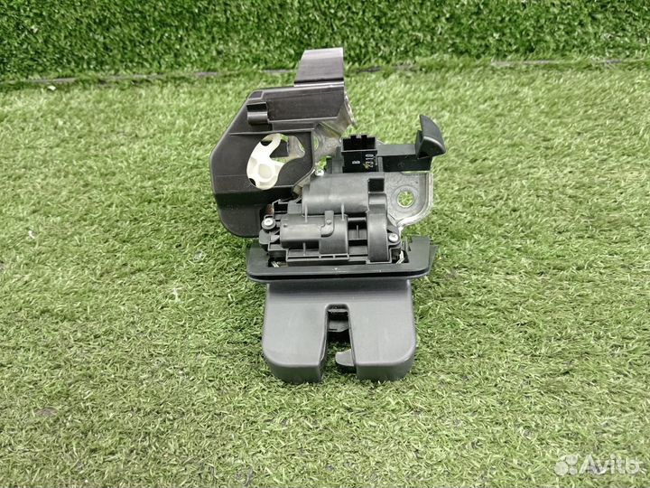 Замок крышки багажника Audi A3 8P Q3 A5 8T A4 B8 8