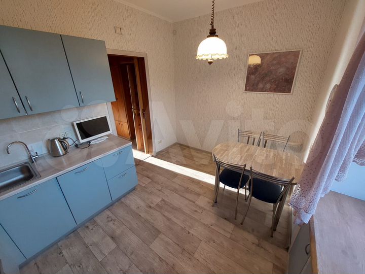 4-к. квартира, 94 м², 3/4 эт.
