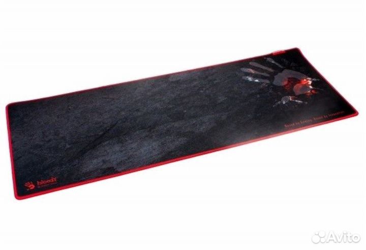 Игровая мышь клавиатура наушники коврик