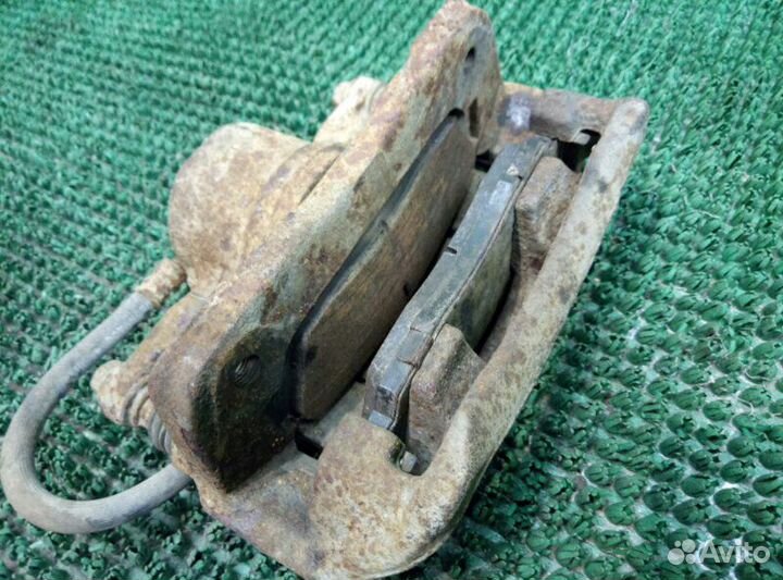 Суппорт передний левый Honda Hr-V GH3 D16A