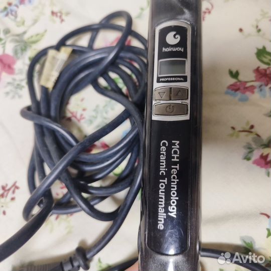 Утюжок для волос на детали
