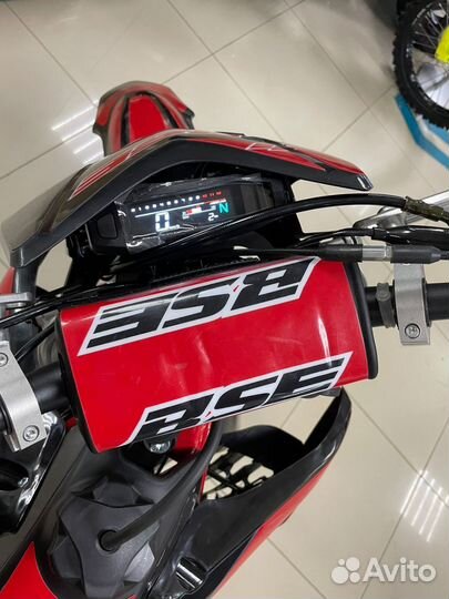 Мотоцикл эндуро BSE Z11 020Red Black