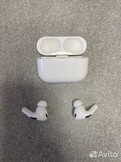 Беспроводные TWS-наушники Apple AirPods Pro