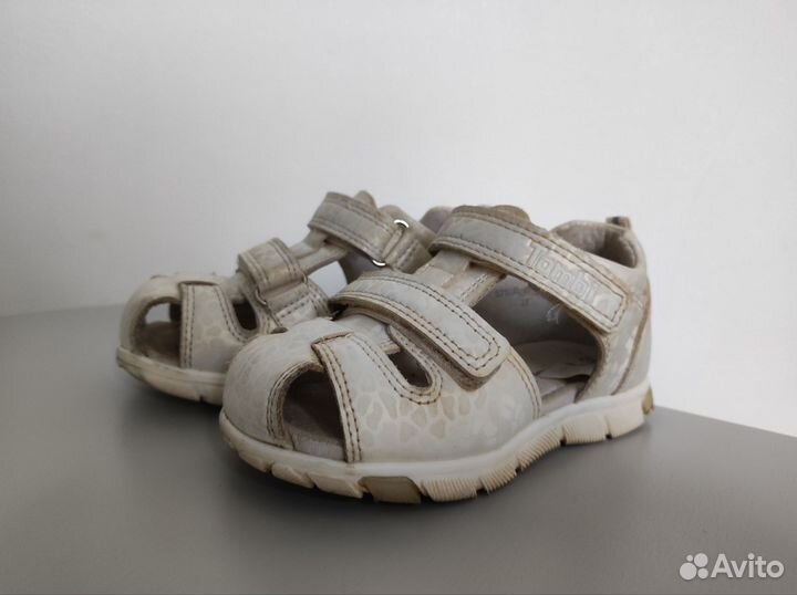Сандалии для девочки 25