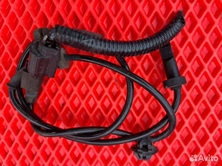 Датчик abs передний левый Nissan Note HE12