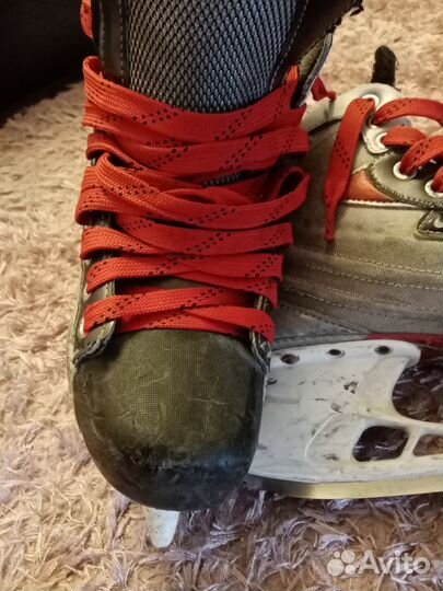 Хоккейные коньки