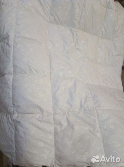 Одеяло пухо-перьевое 2 сп новое