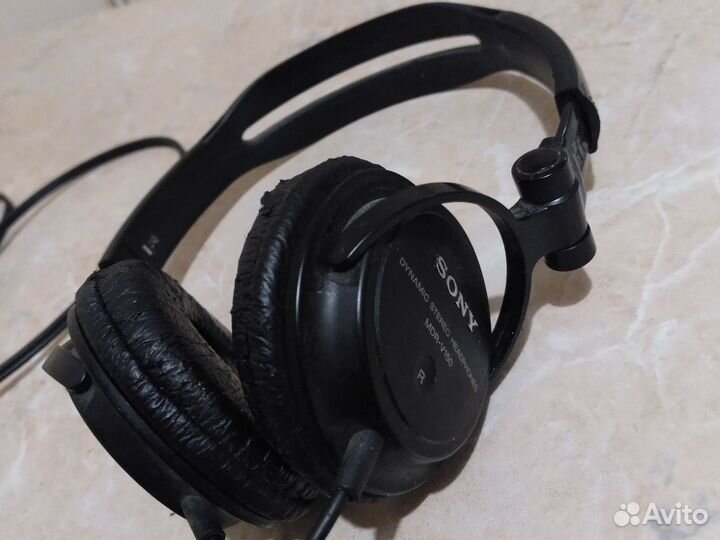 Наушники Sony MDR v150