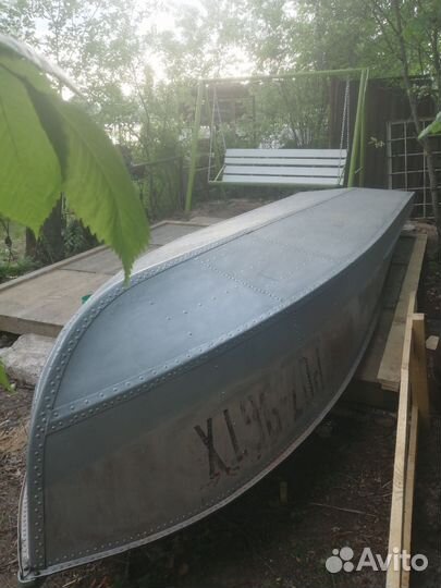 Моторная лодка (весельная) Казанка М