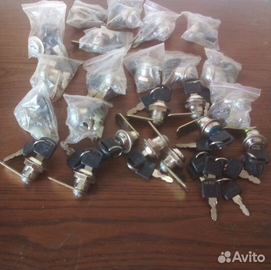 Замок для ящика почтового, стола письменного, тумб