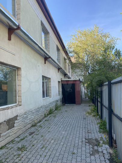 Свободного назначения, 2000 м²