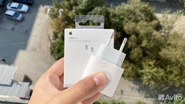 Блок быстрая зарядка 20w для iPhone и Android