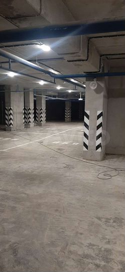 Машиноместо, 14 м²