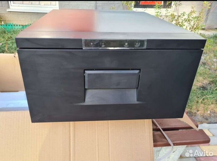 Компрессорный холодильник под спальник 30 л