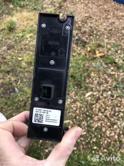 Кнопки стеклоподъемников форд