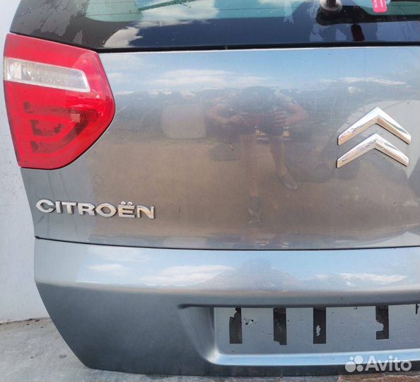 Крышка (дверь) багажника Citroen C4 Picasso 2008