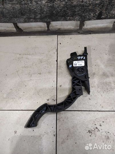 Педаль газа Форд Фокус 3