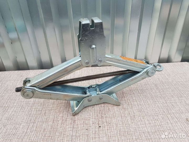 Домкрат nissan x-trail t31