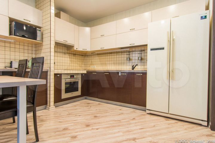 3-к. квартира, 95 м², 3/7 эт.