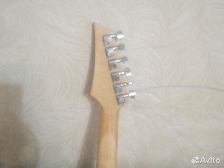 Электрогитара charvel с Флойд Роуз