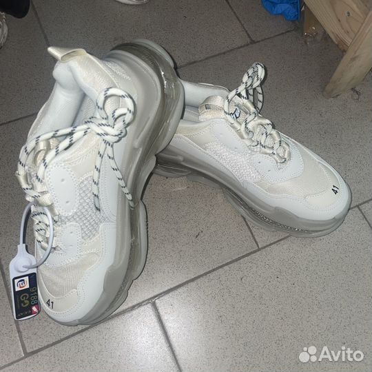 Кроссовки balensiaga triple-s