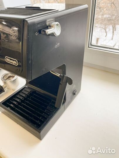 Кофемашина рожковая dwlongi ecp35.31