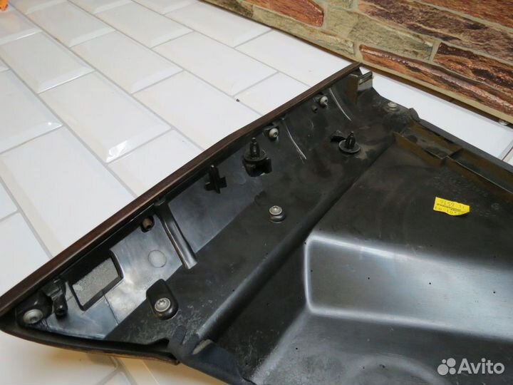 Накладка торпедо правая Range Rover 3 Vogue