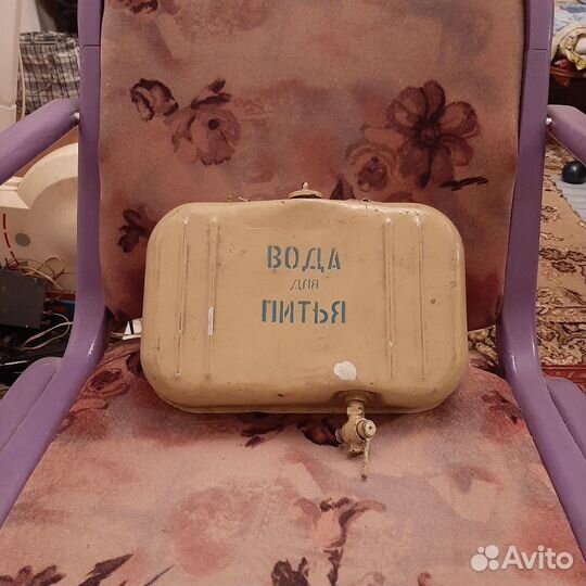 Бачок подвесной для питьевой воды