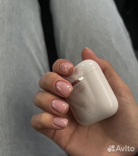 Маникюр и педикюр