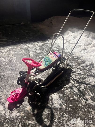 Снегокат с ручкой и колесами