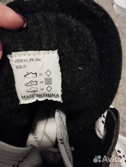 Коньки хоккейные