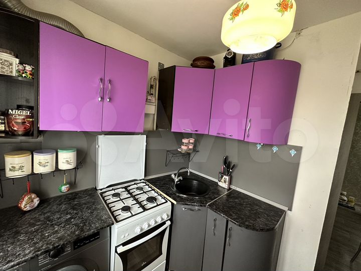 3-к. квартира, 50 м², 5/5 эт.