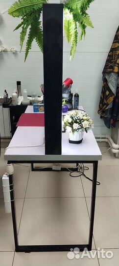 Рабочий стол парикмахерский