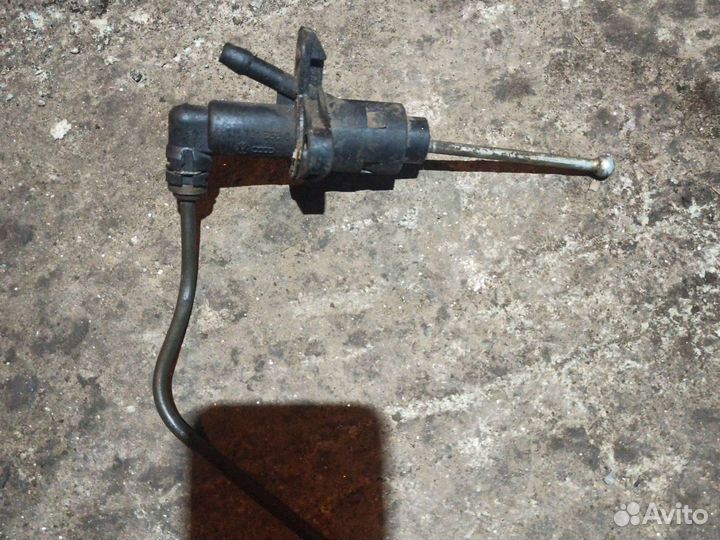 Цилиндр сцепления главный skoda octavia tour