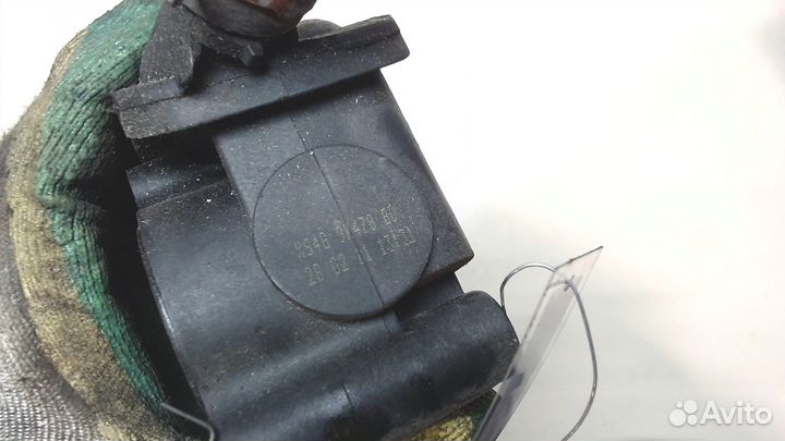 Корпус термостата Ford Focus 1, 2001