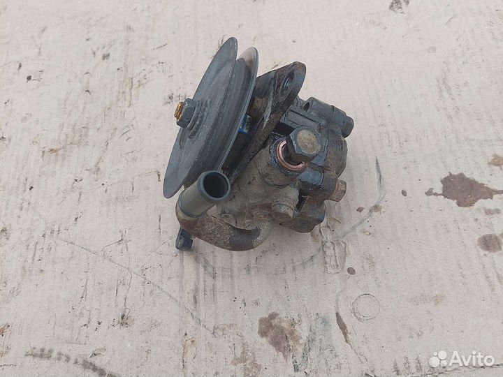 Насос гур Kia Sportage 1