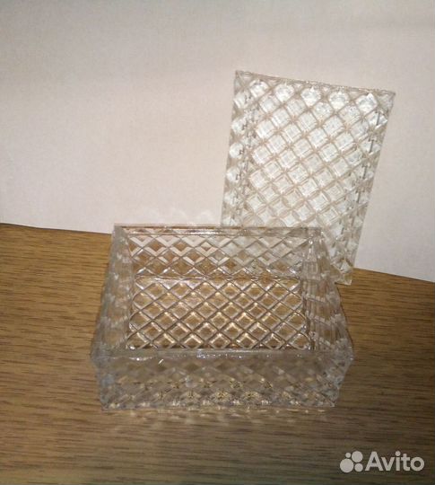 Шкатулка хрустальная