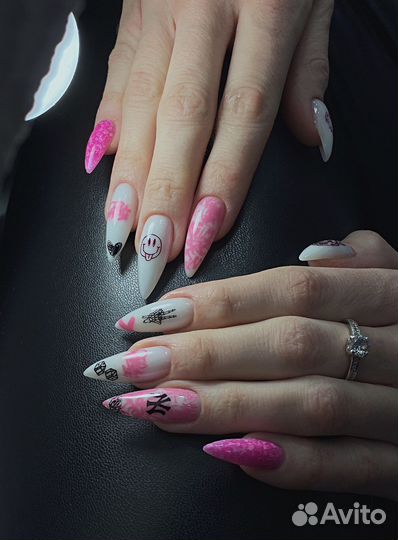 Маникюр/педикюр с покрытием/ Наращивание ногтей