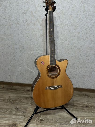 Акустическая гитара Crusader