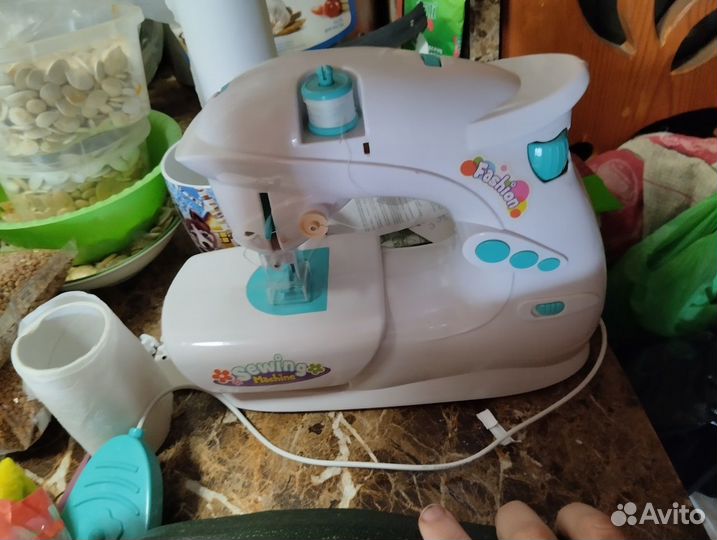 Куклы,крипер,матрешки,горка,стул,швейная машина