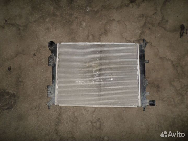 Радиатор охлаждения Киа рио 3,хундай солярис
