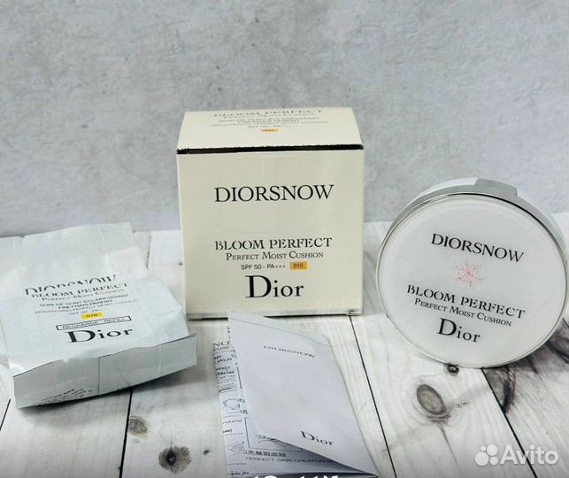 Кушон Dior diorsnow для лица (BB-крем)