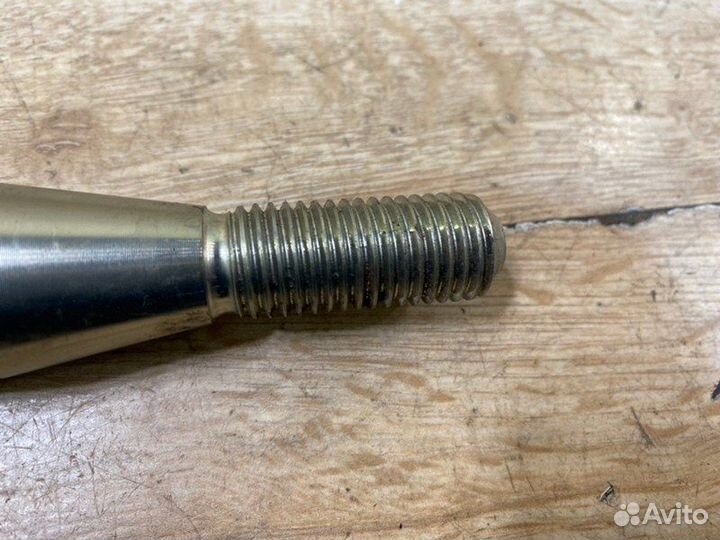 Крюк буксировочный Volvo S90 2017