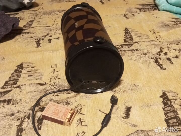 Портативная колонка большая