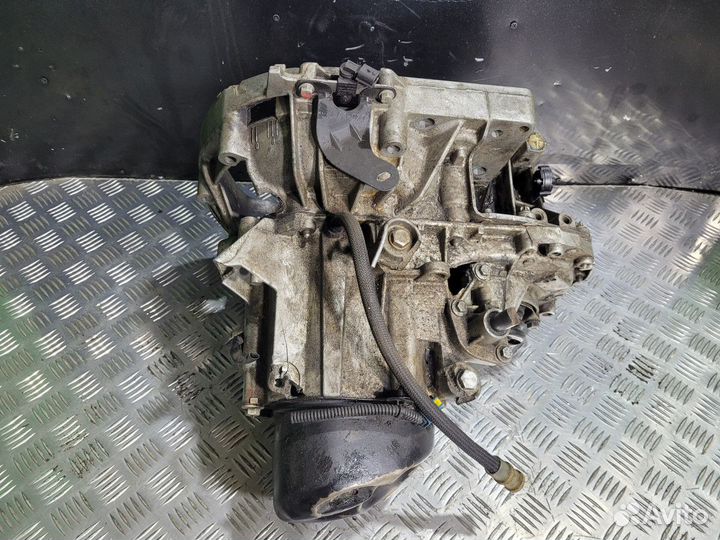 МКПП на запчатси от Лада Ларгус