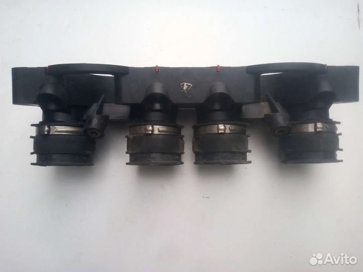 Коллектор Volkswagen Passat B5 AHL 1.6