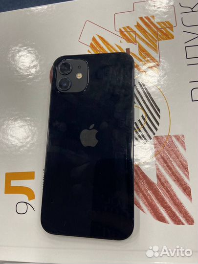 iPhone 12, 64 ГБ