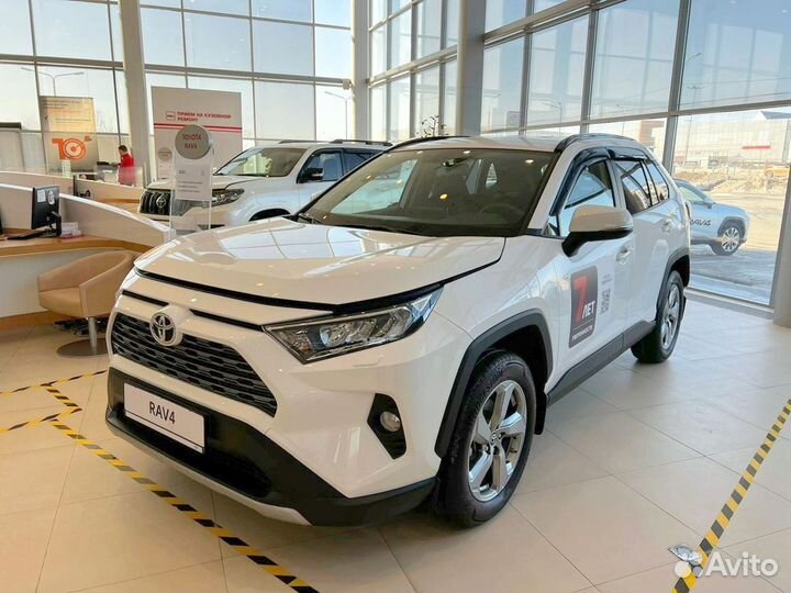 Toyota RAV4 2.0 CVT, 2024