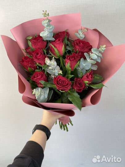 Очень красивые букеты из роз и эвкалипта