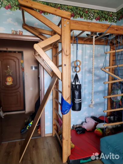 Детская шведская стенка из дерева, б.у